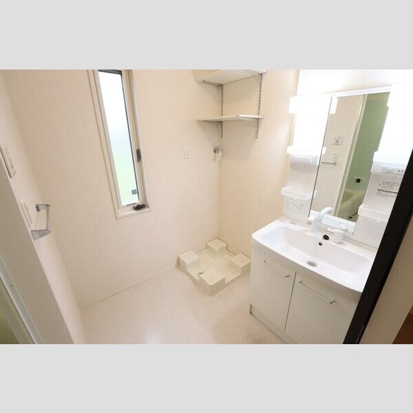 洗面所 (洗髪洗面化粧台)