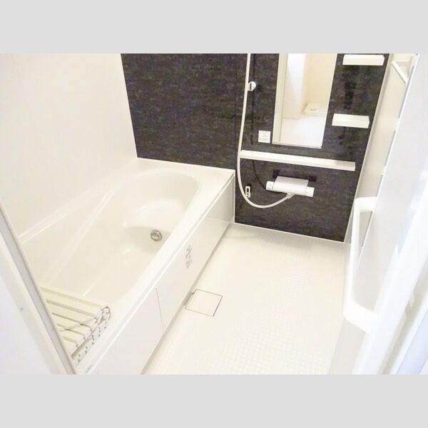 バス (追い焚き給湯式浴室浴室換気乾燥機付)