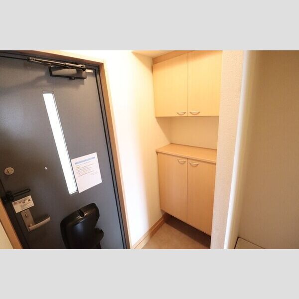 玄関 (シューズボックス)