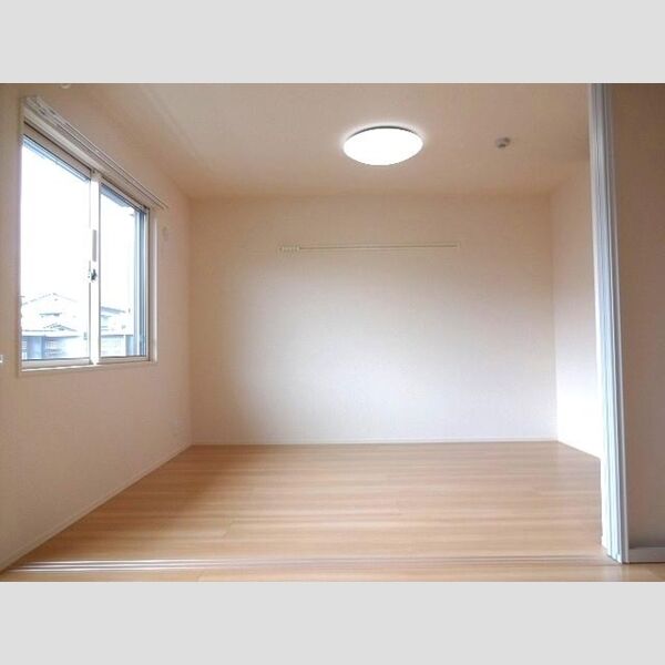 その他 (洋室6帖)