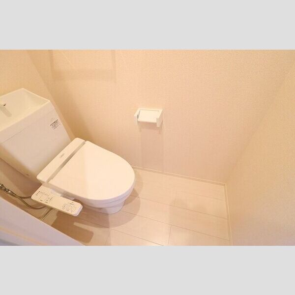 トイレ (温水洗浄暖房便座)