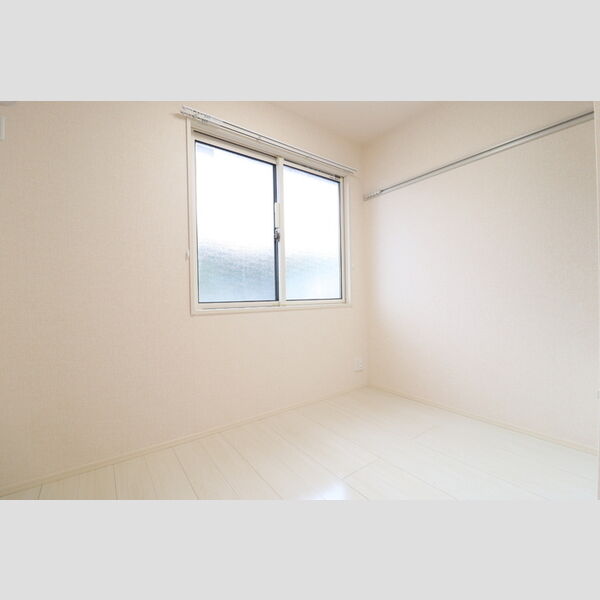その他 (洋室)