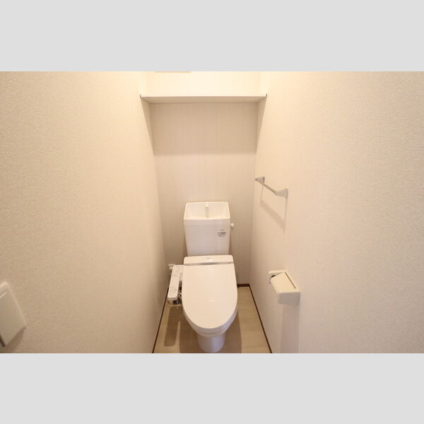 トイレ (温水洗浄暖房便座)