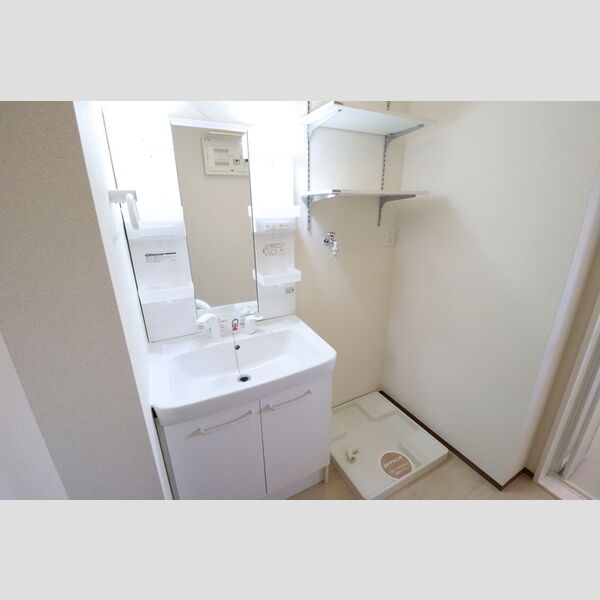 洗面所 (洗髪洗面化粧台)
