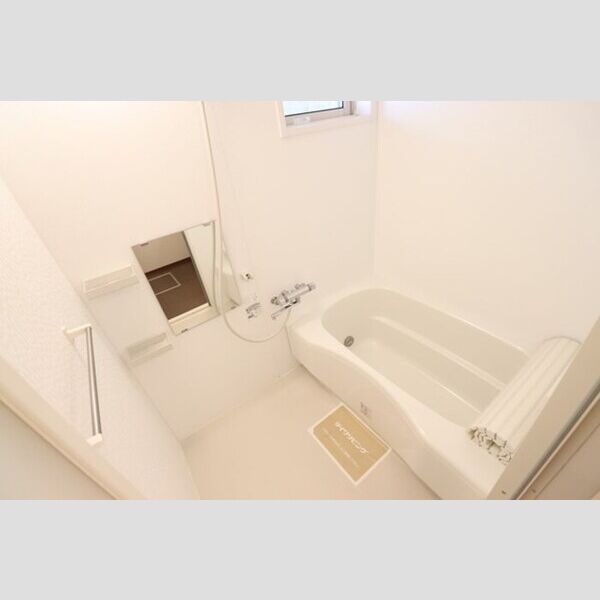 バス (追い焚き給湯式浴室(小窓付))