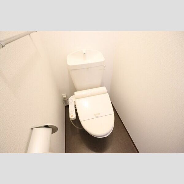 トイレ (温水洗浄暖房便座)