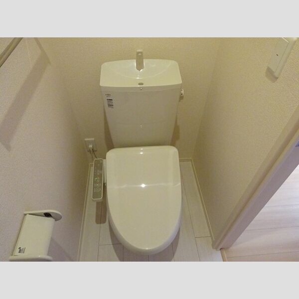 トイレ (温水洗浄暖房便座)