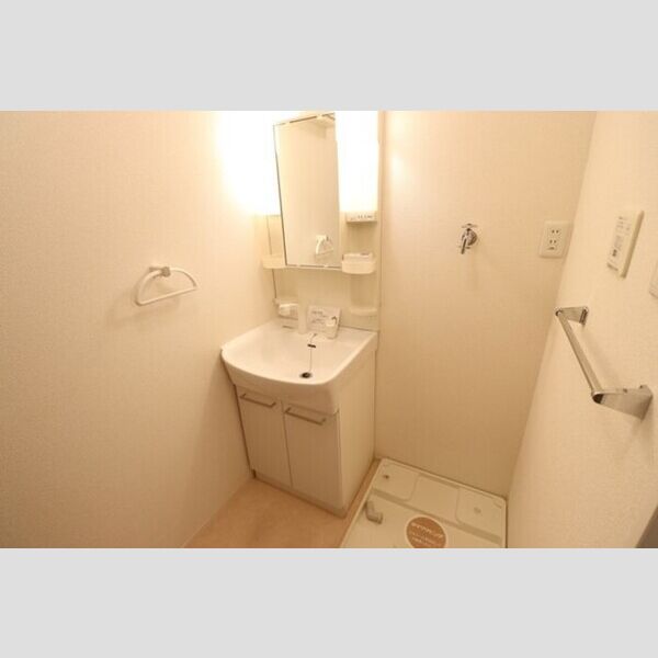 洗面所 (洗髪洗面化粧台)