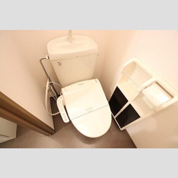 トイレ (温水洗浄暖房便座)