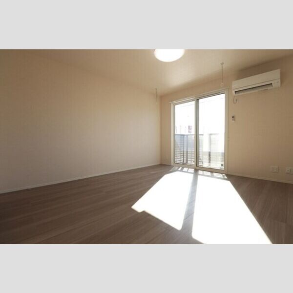 居室・リビング (洋室全景)