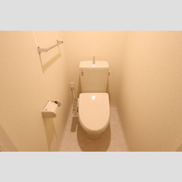 トイレ (温水洗浄暖房便座)