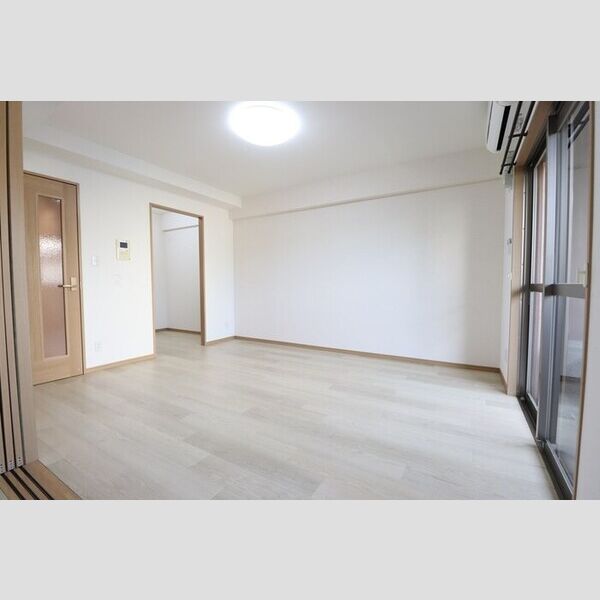 居室・リビング (リビング全景)