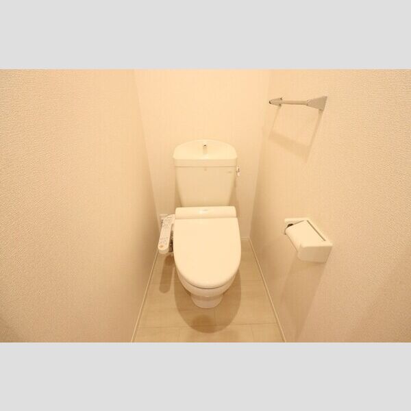 トイレ (温水洗浄暖房便座)