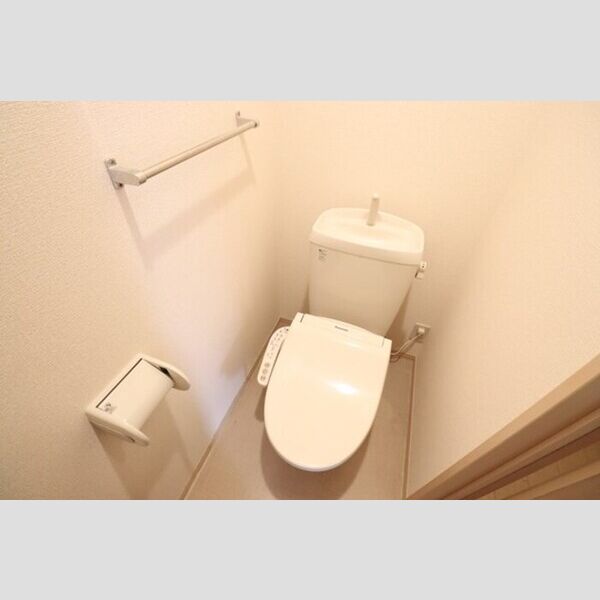 トイレ (温水洗浄暖房便座)