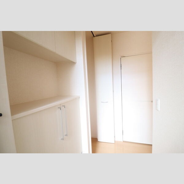 玄関 (シューズボックス)