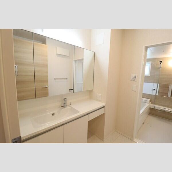 洗面所 (ワイドカウンター洗髪洗面化粧台)