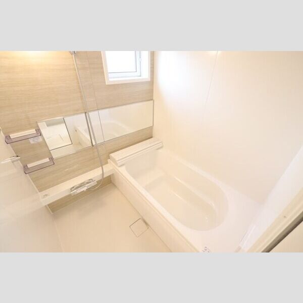 バス (追い焚き給湯式浴室(小窓・浴室換気乾燥機付))