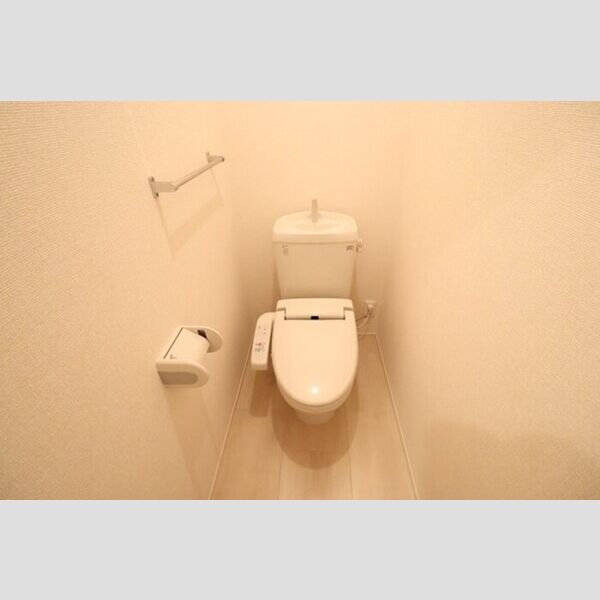 トイレ (温水洗浄暖房便座)