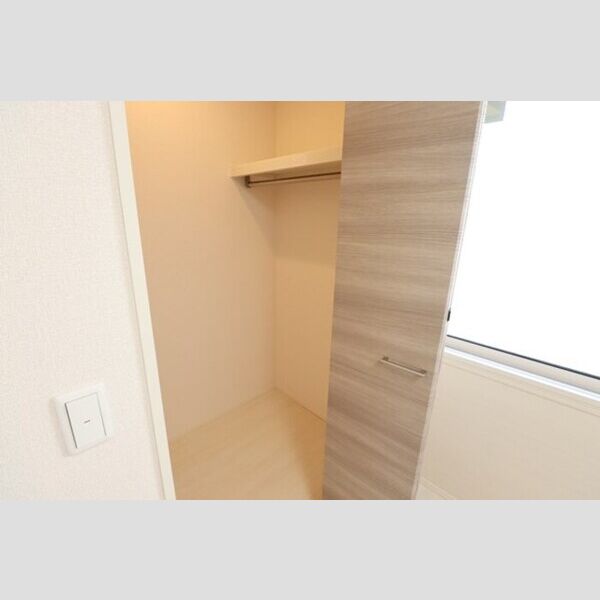 収納 (ウォークインクローゼット)