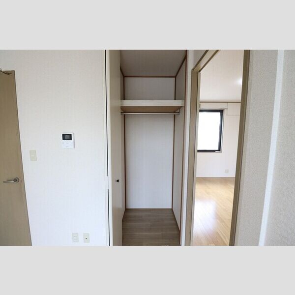 収納 (クローゼット)