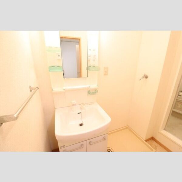 洗面所 (洗髪洗面化粧台)