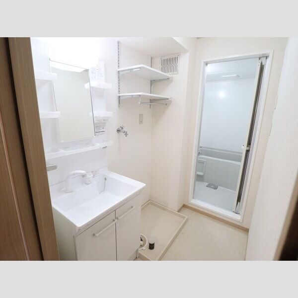 洗面所 (洗髪洗面化粧台)