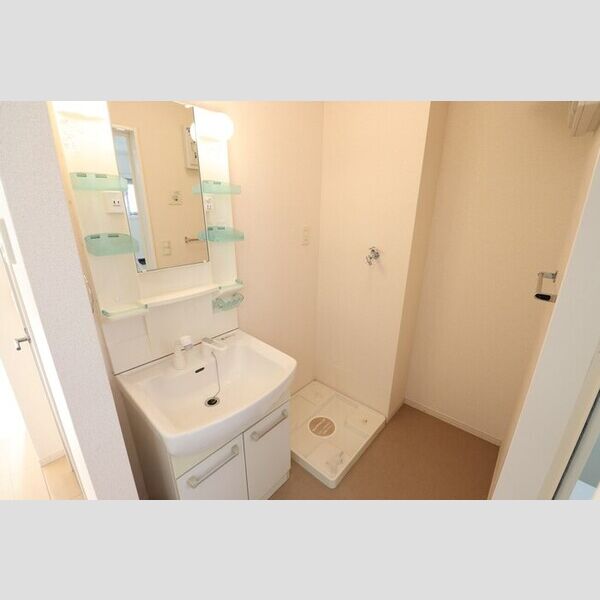 洗面所 (洗髪洗面化粧台)