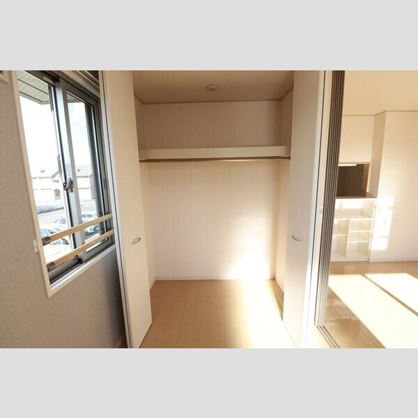 収納 (クローゼット)