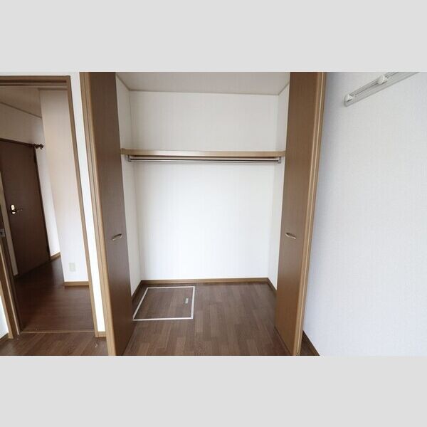 収納 (クローゼット)