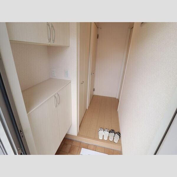 玄関 (シューズボックス)