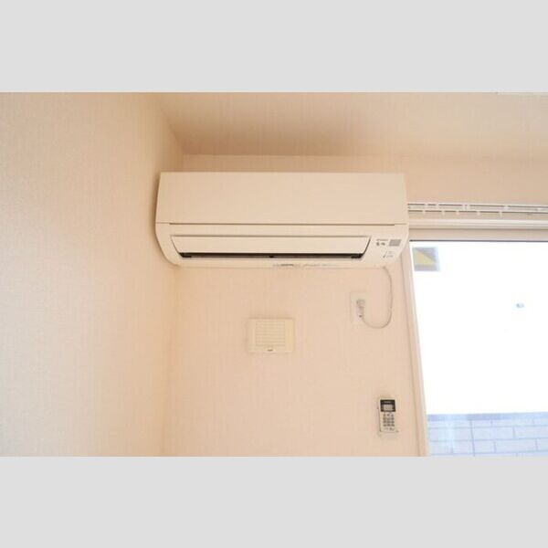 その他設備 (エアコン)