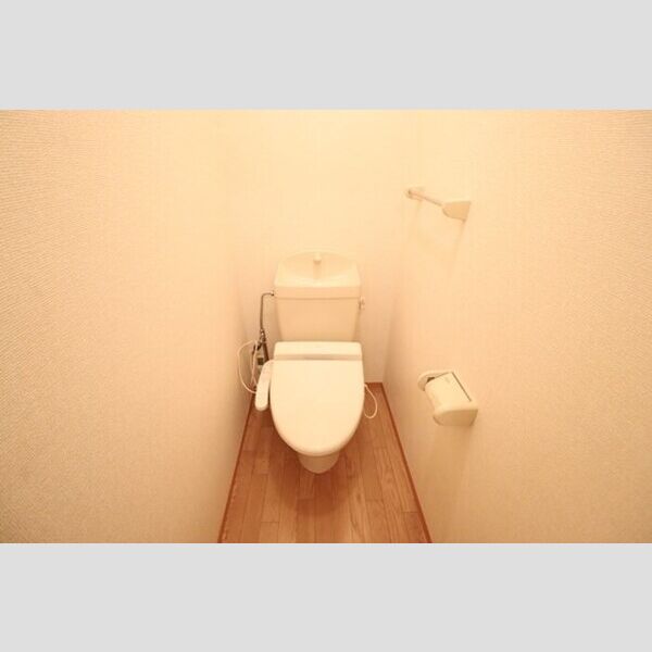 トイレ (温水洗浄暖房便座)