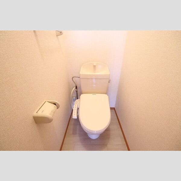 トイレ (温水洗浄暖房便座)