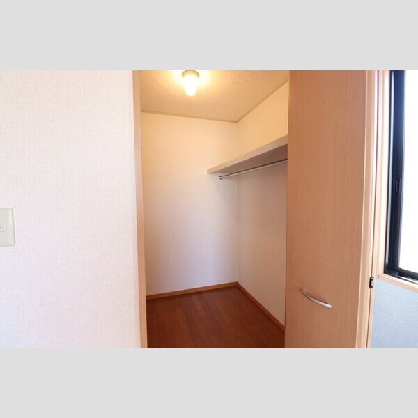 収納 (ウォークインクローゼット)