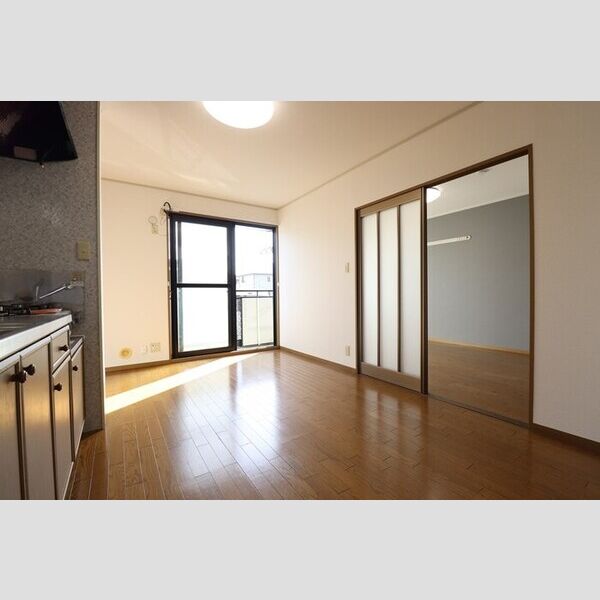 居室・リビング (ダイニングキッチン)