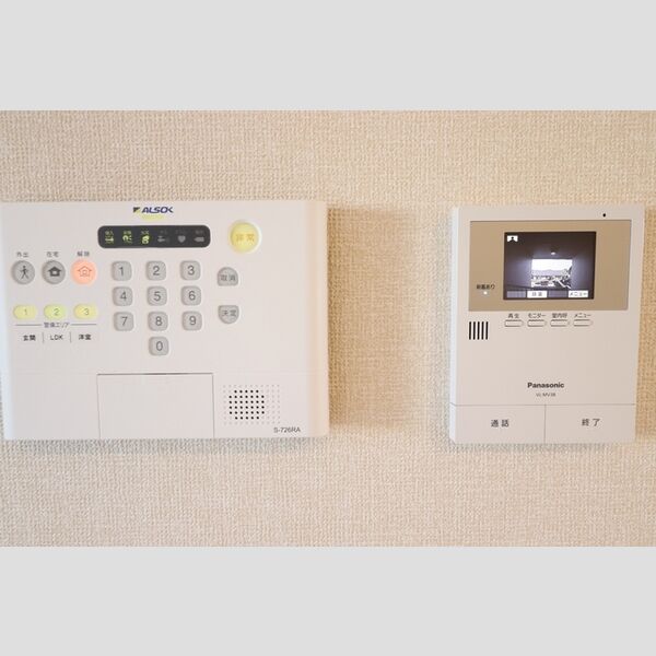 その他設備 (ALSOKホームセキュリティー搭載+モニター付インターホン)