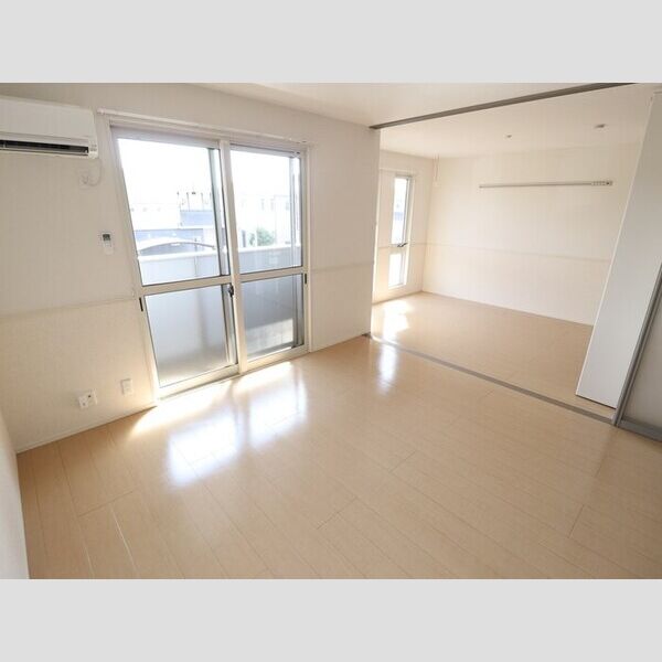 居室・リビング (リビング全景)