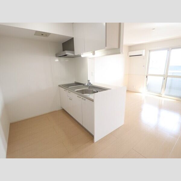 キッチン (対面システムキッチン(IHコンロ付))