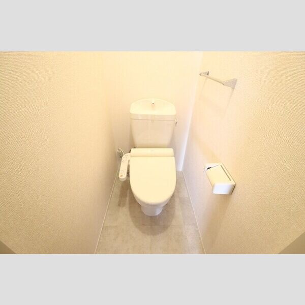 トイレ (温水洗浄暖房便座)