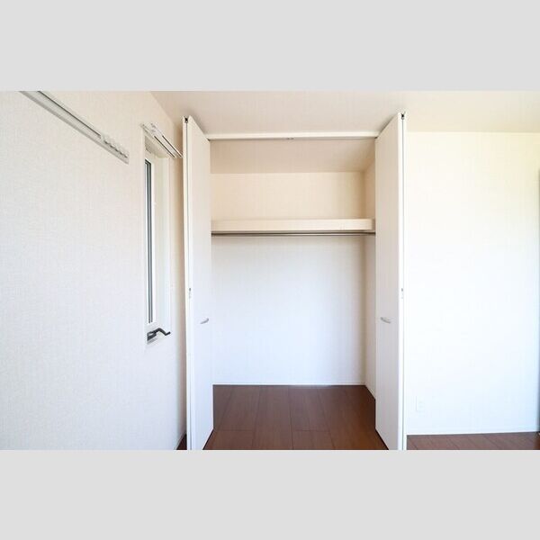 収納 (クローゼット)