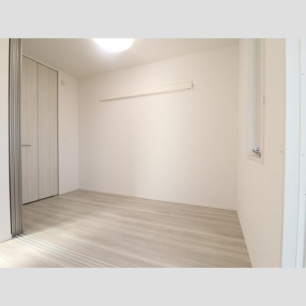 その他 (洋室)