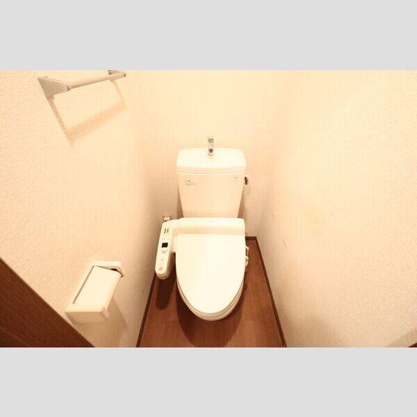 トイレ (温水洗浄暖房便座)