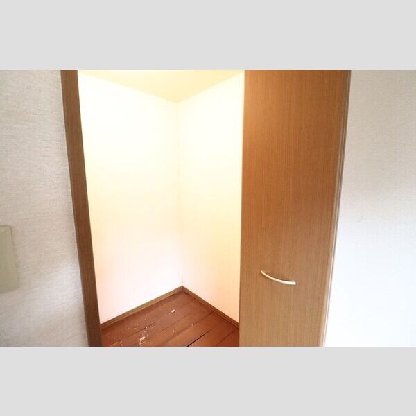 収納 (ウォークインクローゼット)