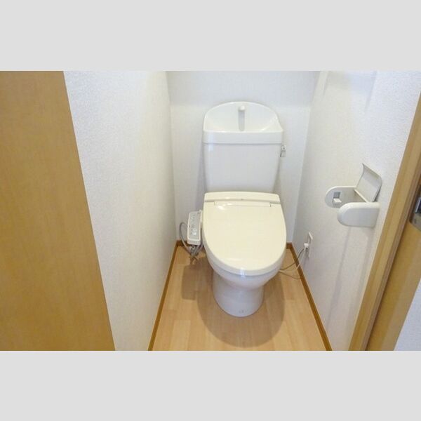 トイレ (温水洗浄暖房便座)