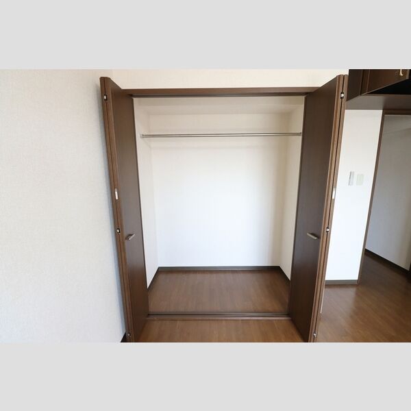 収納 (クローゼット)