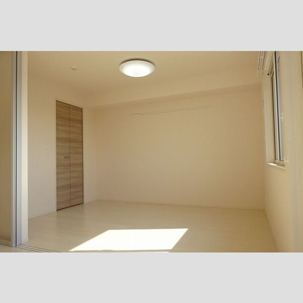 その他 (洋室6帖(照明器具付))