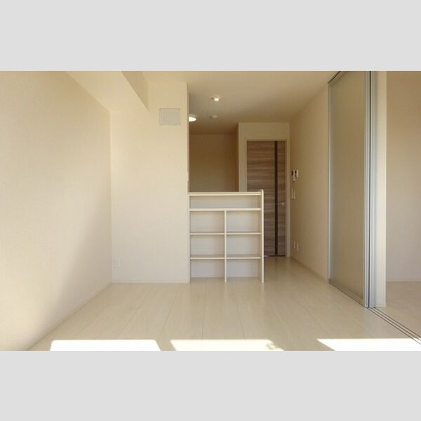 居室・リビング (居室9.9帖(照明器具付))