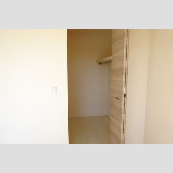 収納 (ウォークインクローゼット)