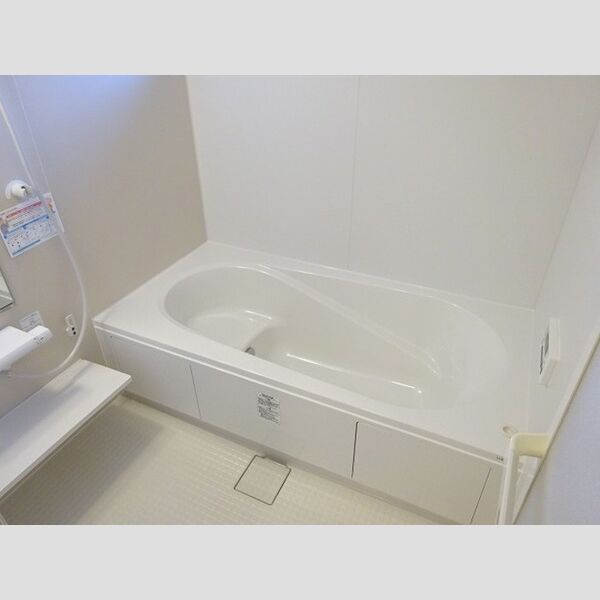 バス (追い焚き給湯式浴室  浴室換気乾燥機付)