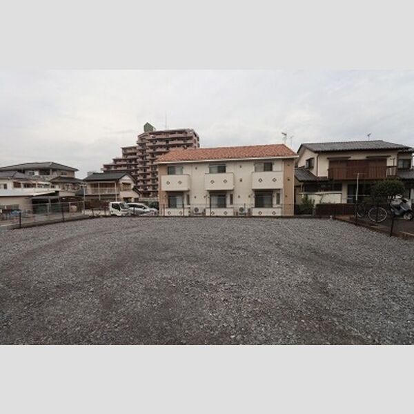 駐車場 (駐車場)
